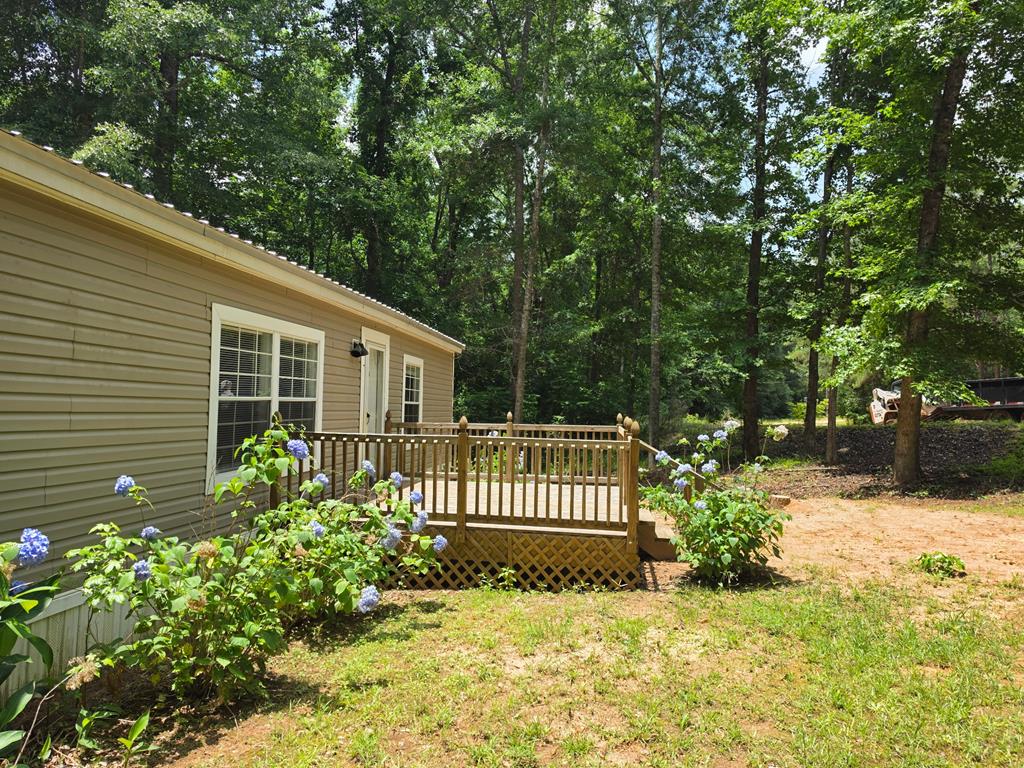632 Lakeview Drive Abbeville, AL 36310 - Photo 2 of 19