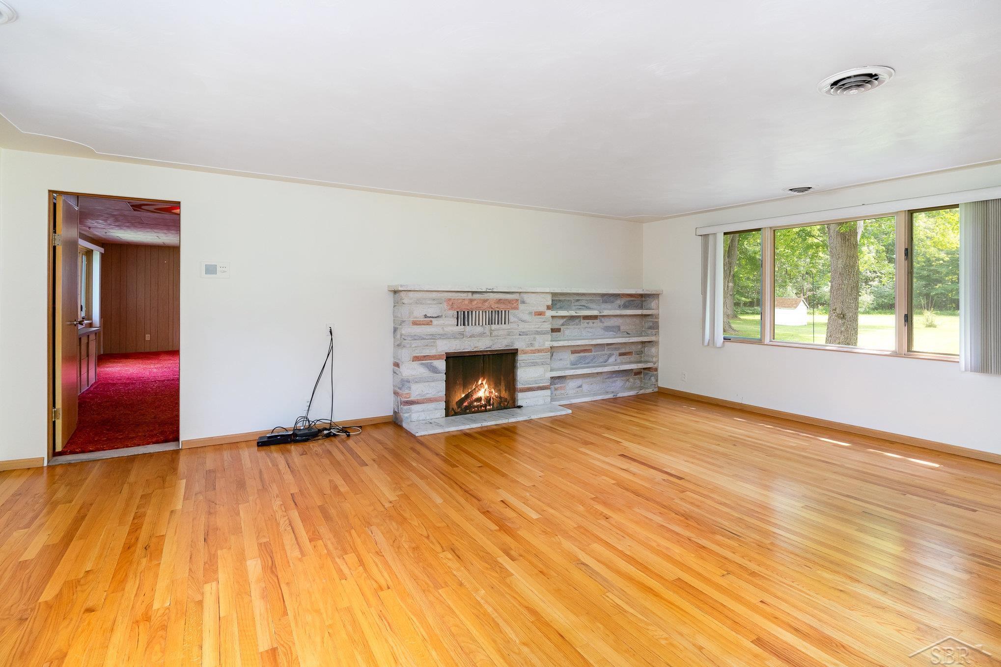 3636 East Monroe Road Midland, MI 48642 - Photo 5 of 25 50117906-4.JPG