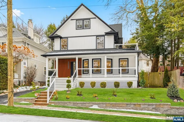 $1,199,000 | 180 Crescent Avenue, Leonia, NJ 07605