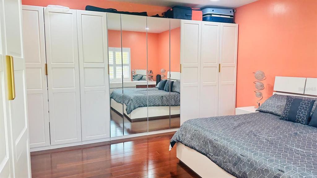 6804 Barry Road Tampa, FL 33634 - Photo 16 of 44