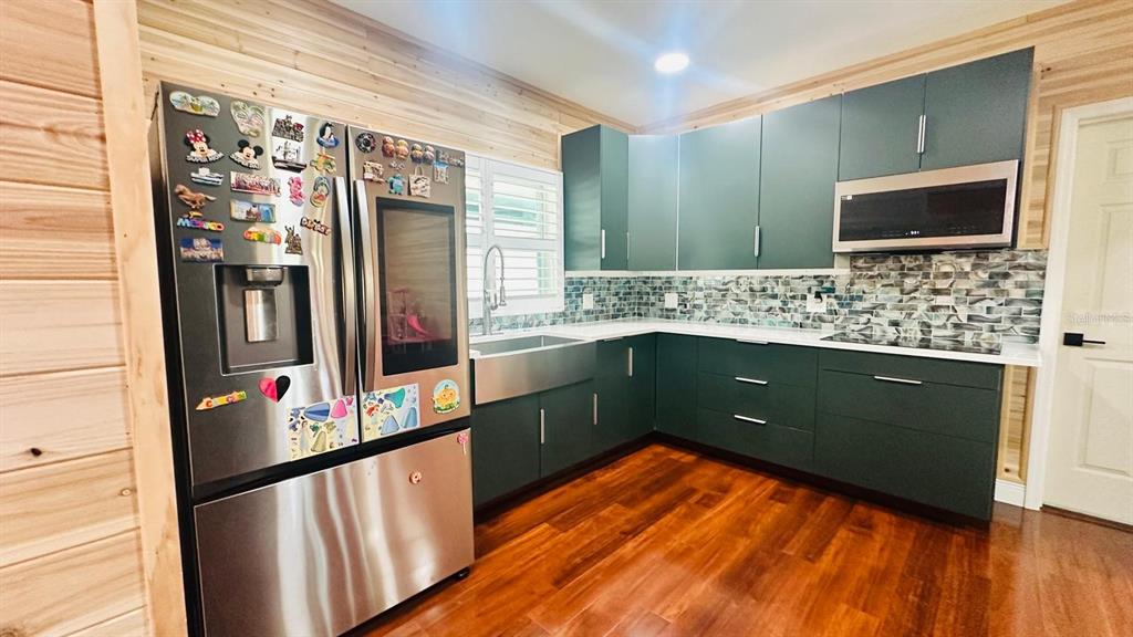 6804 Barry Road Tampa, FL 33634 - Photo 23 of 44