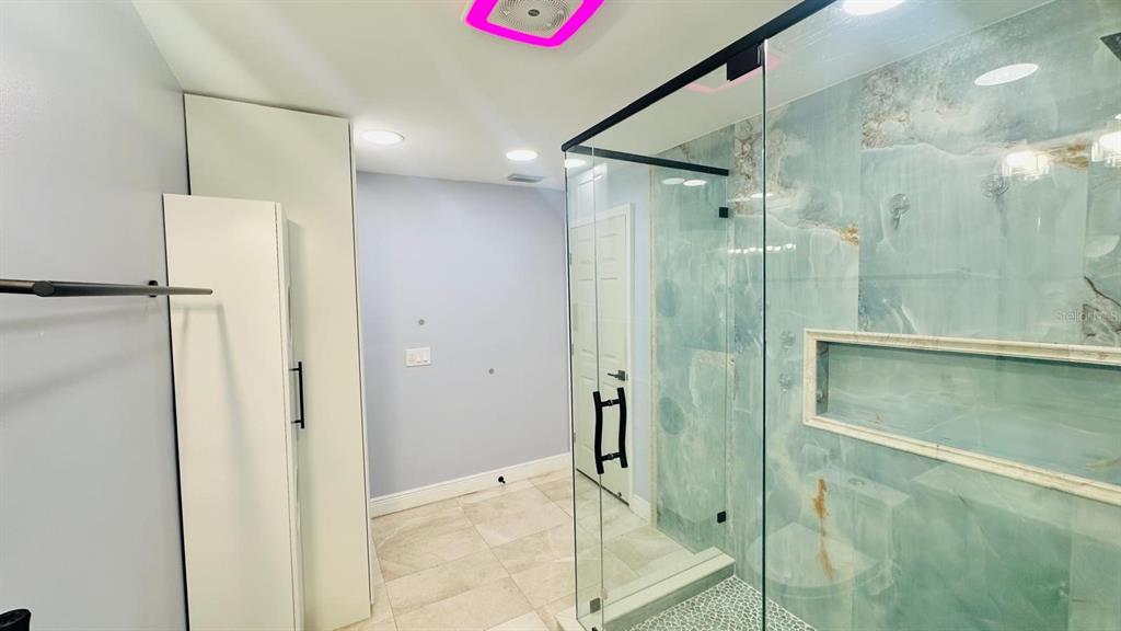 6804 Barry Road Tampa, FL 33634 - Photo 27 of 44