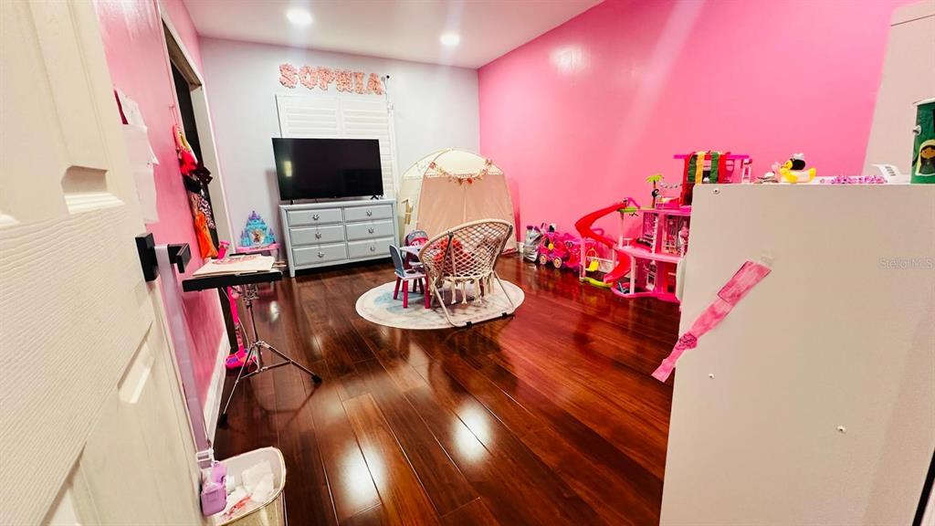 6804 Barry Road Tampa, FL 33634 - Photo 28 of 44