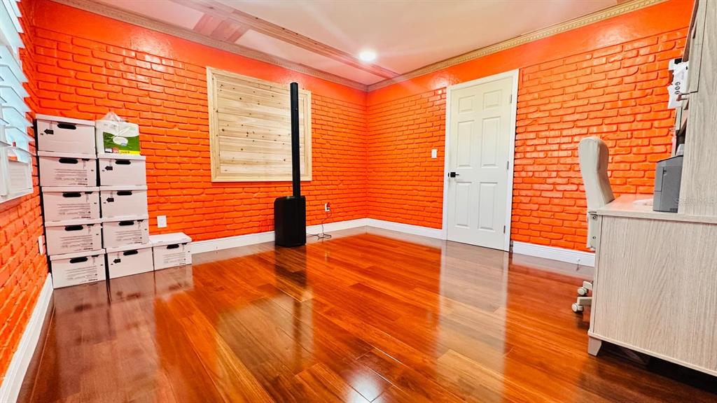 6804 Barry Road Tampa, FL 33634 - Photo 32 of 44