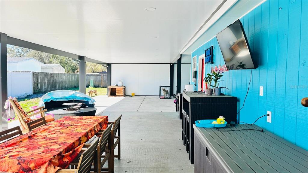 6804 Barry Road Tampa, FL 33634 - Photo 36 of 44