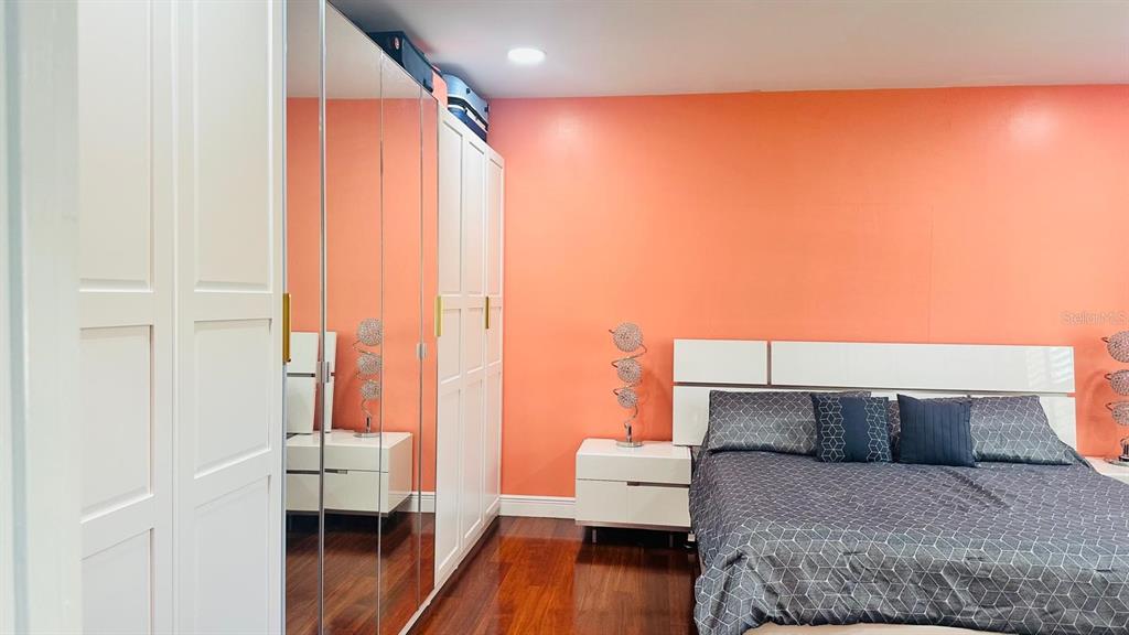 6804 Barry Road Tampa, FL 33634 - Photo 8 of 44