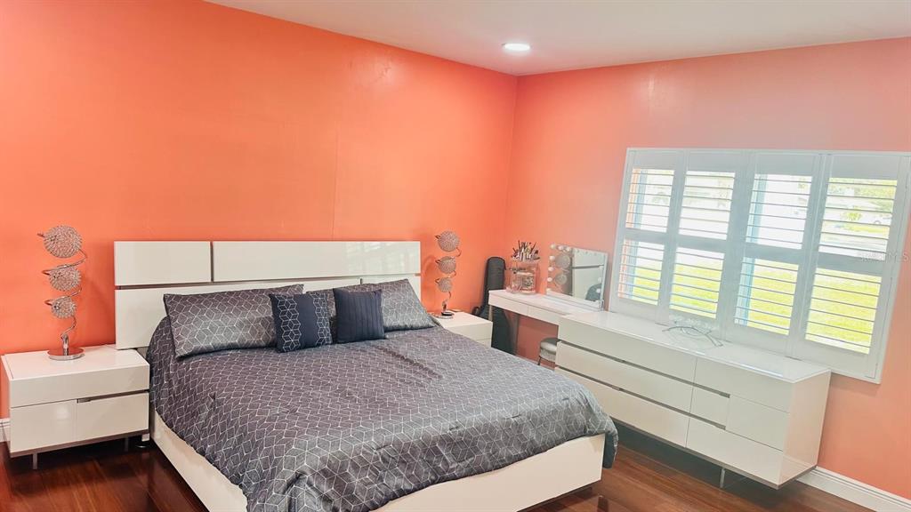 6804 Barry Road Tampa, FL 33634 - Photo 9 of 44