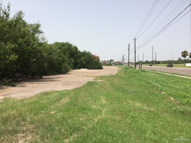700 South Ware Road McAllen, TX 78501 - Photo 26 of 27 a view of an outdoor space and yard