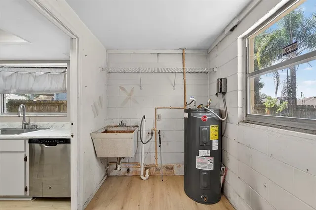 $2,300 | 1712 Village Court, Brandon, FL 33511