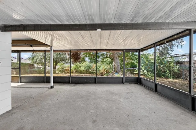 $2,300 | 1712 Village Court, Brandon, FL 33511