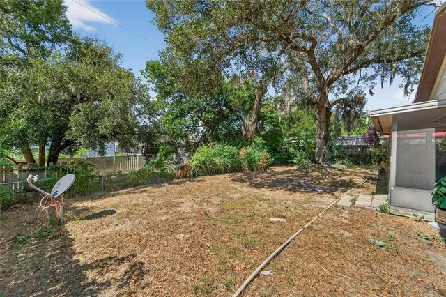 $2,300 | 1712 Village Court, Brandon, FL 33511