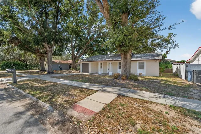 $2,300 | 1712 Village Court, Brandon, FL 33511