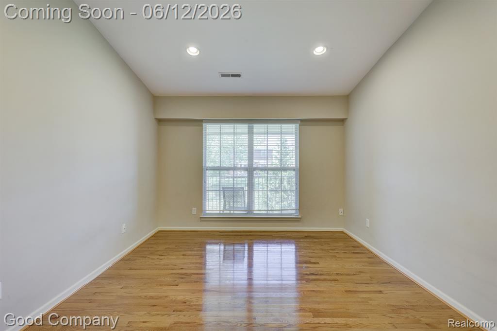 29941 Fox Run Circle Warren, MI 48092 - Photo 23 of 35