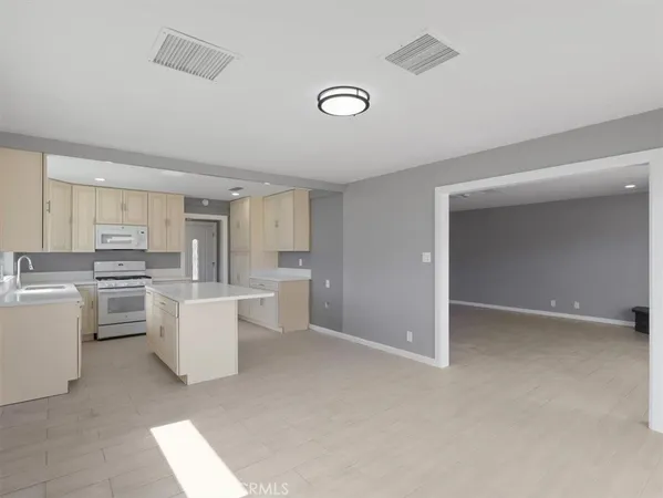 $535,000 | 5149 Ave L-14, Lancaster, CA 93536