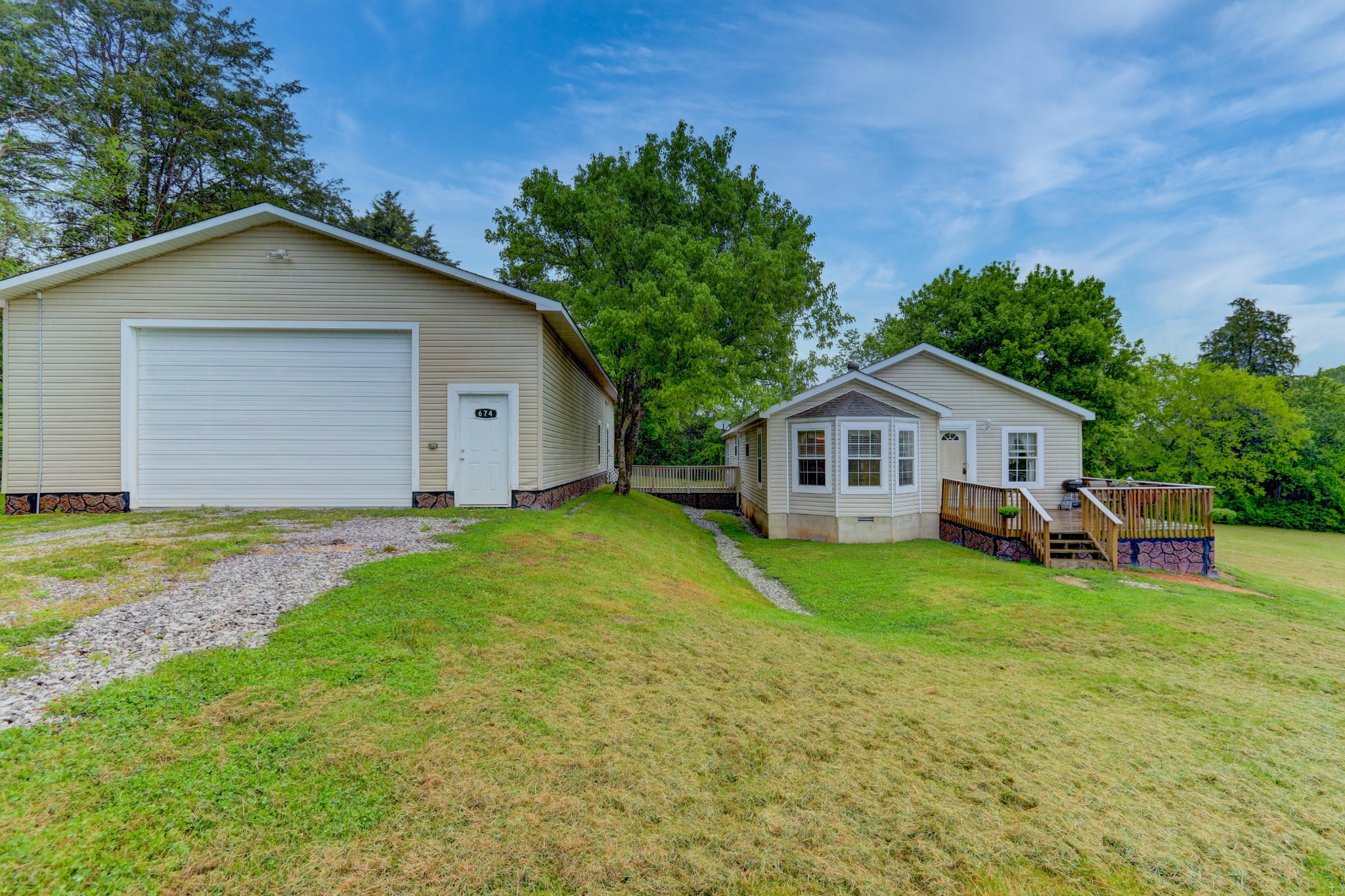 674 Cedar Grove Road Loudon, TN 37774 - Photo 1 of 23 Gallery Image 1