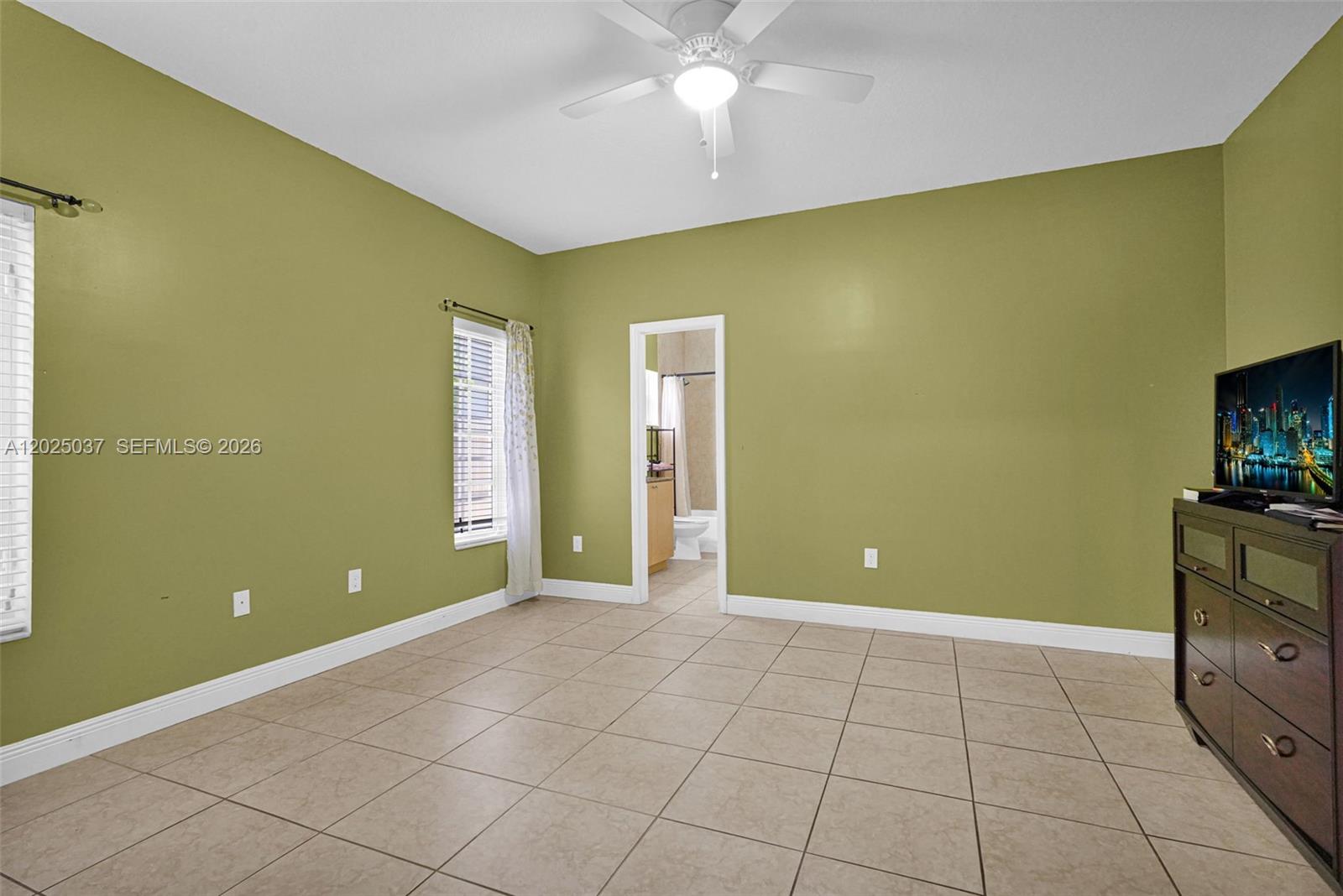 1396 West 30th Street Hialeah, FL 33012 - Photo 22 of 37