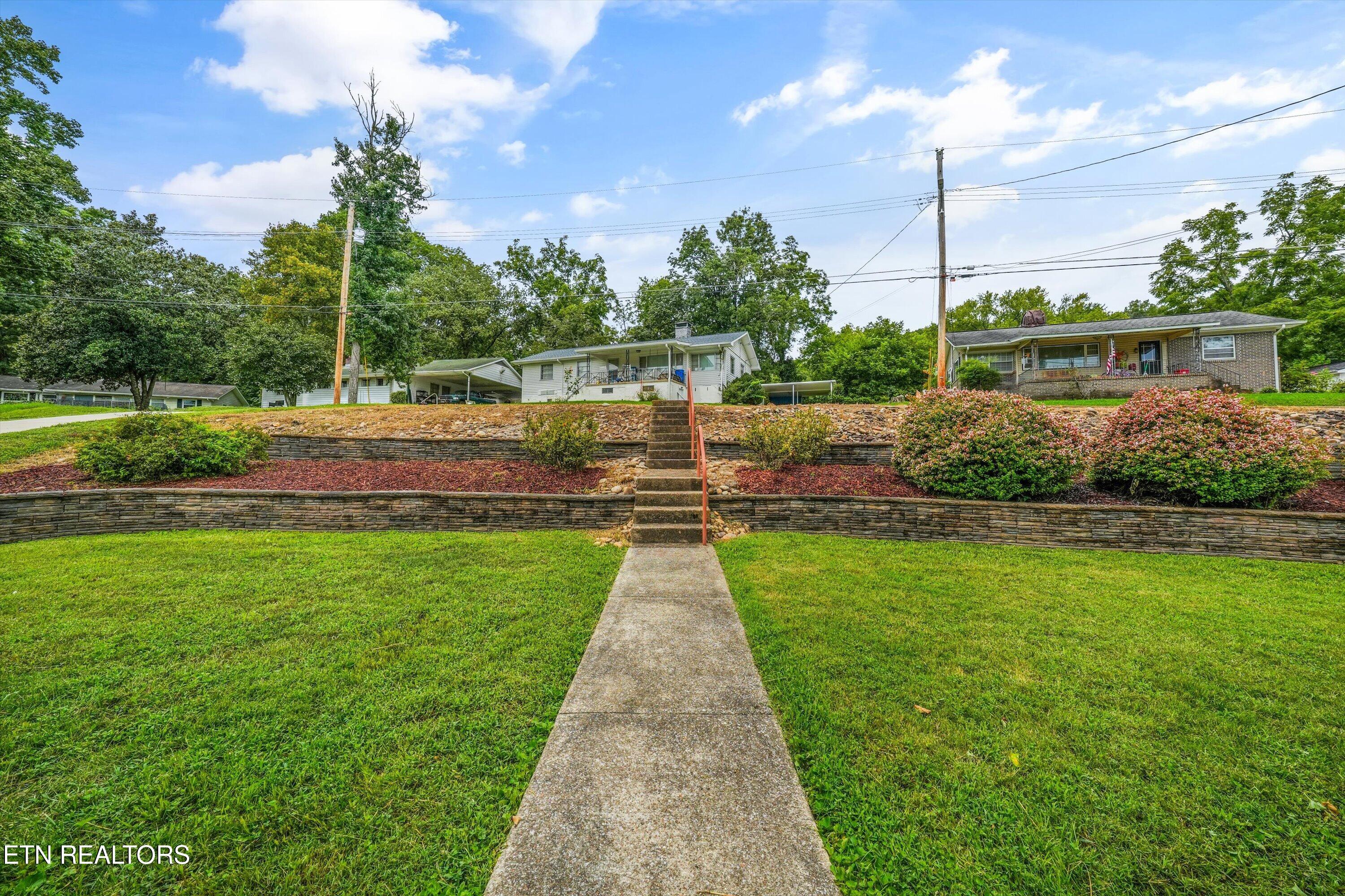 109 Cahill Lane Oak Ridge, TN 37830 - Photo 5 of 38 05-109 Cahill Ln 05