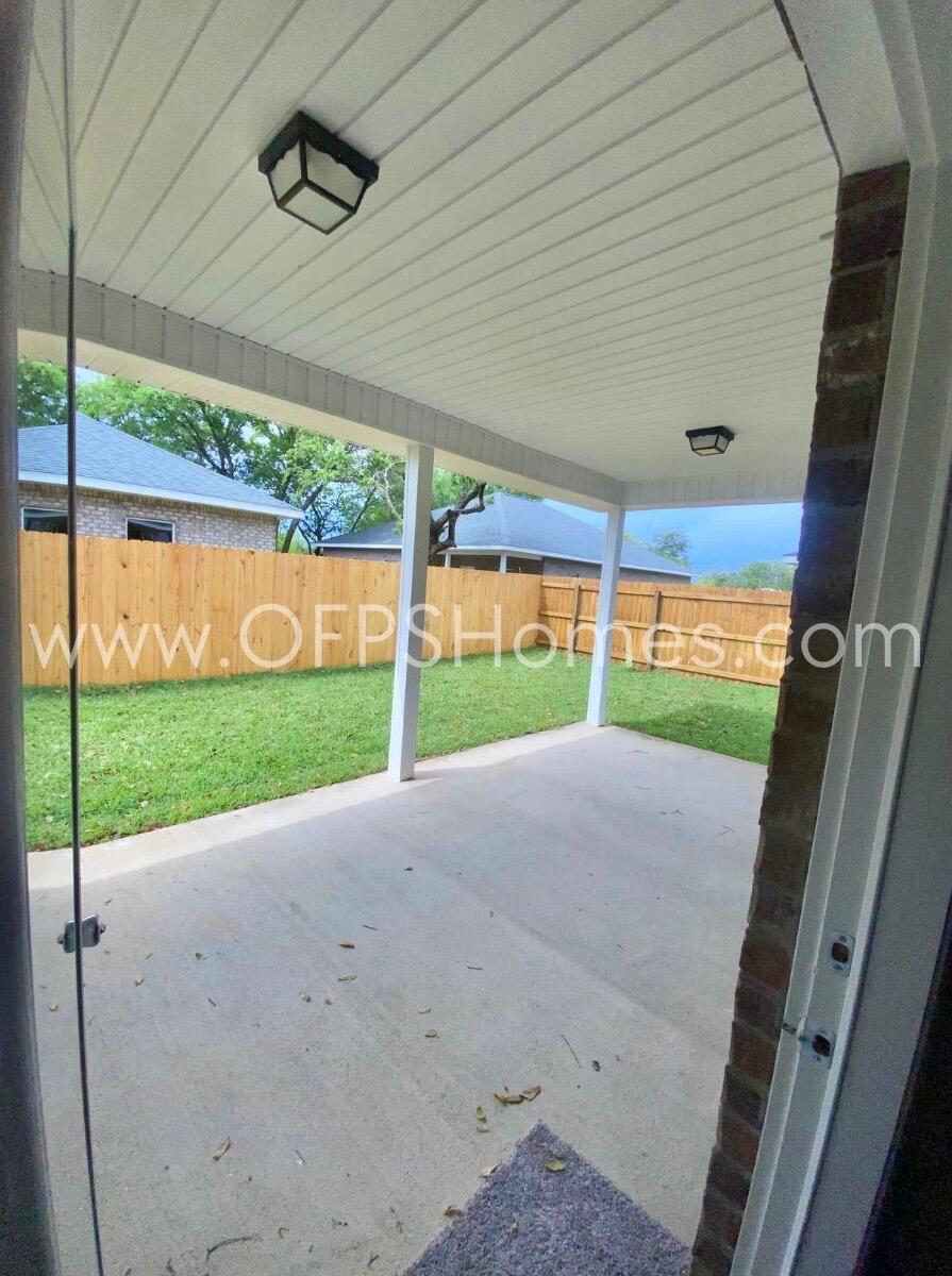 519 Friendship Road Mary Esther, FL 32569 - Photo 10 of 10 a view of outdoor space and yard