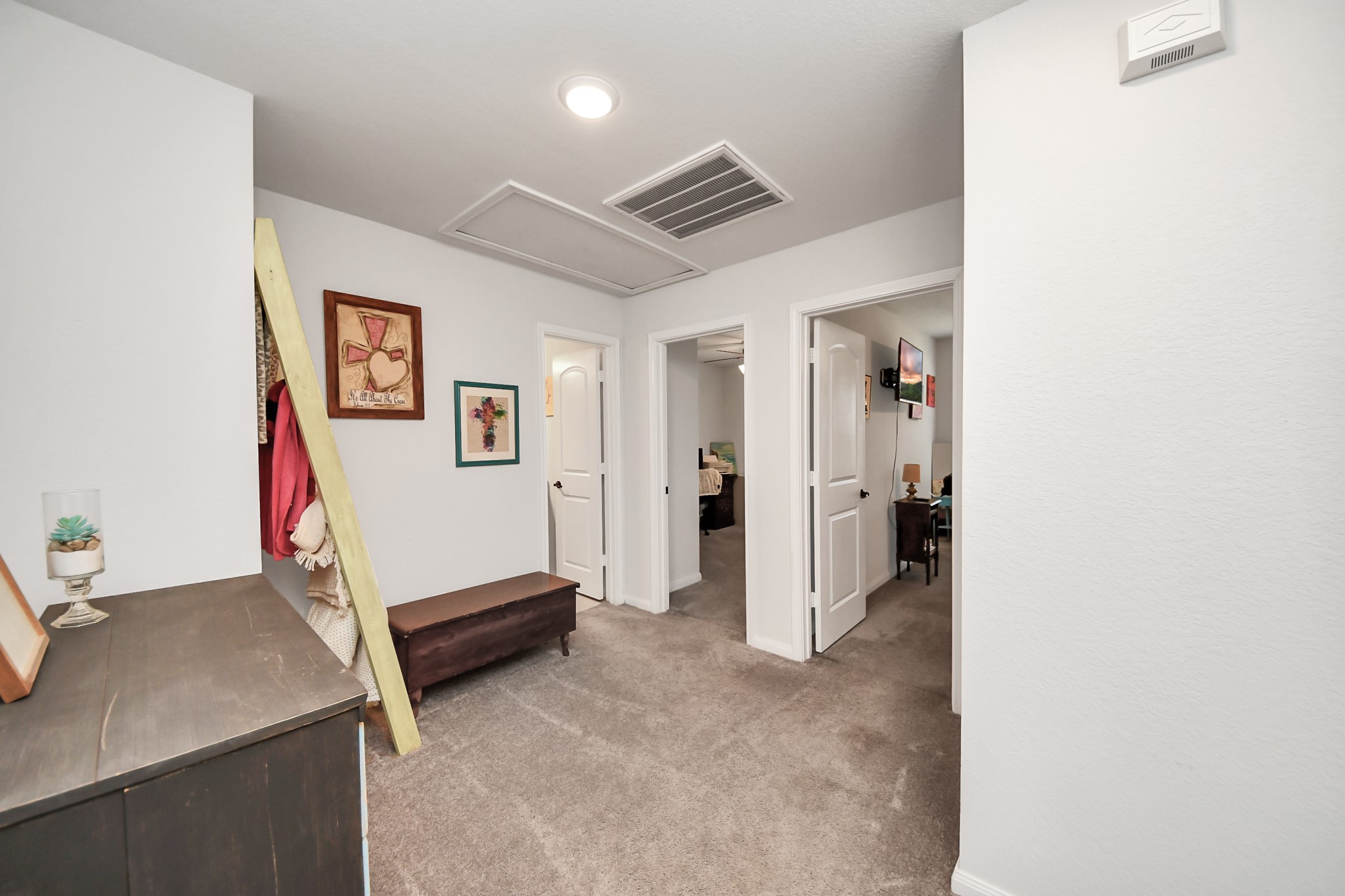 15291 Arrowhead Loop West Willis, TX 77378 - Photo 20 of 28 Upstair hall area.