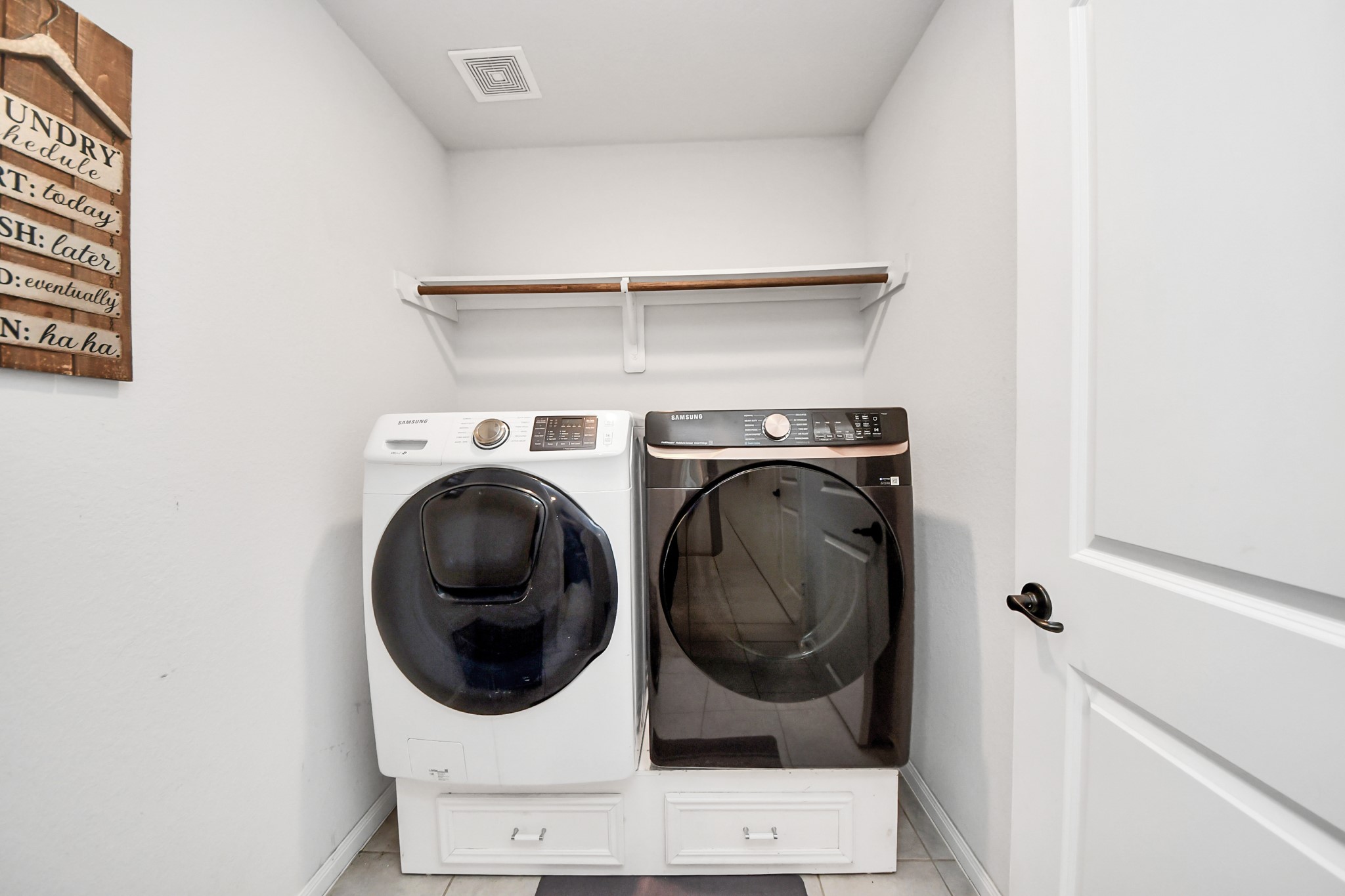 15291 Arrowhead Loop West Willis, TX 77378 - Photo 24 of 28 laundry room in side the house on first floor.