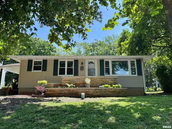 $124,900 | 704 East Shore Drive, Pekin, IL 61554