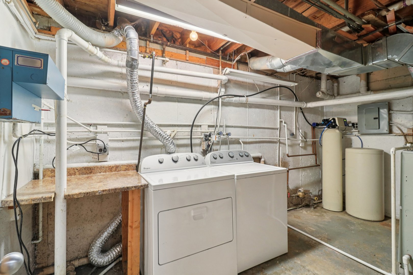 75 Mineola Road, Unit 75 Fox Lake, IL 60020 - Photo 31 of 33 a utility room with dryer and washer