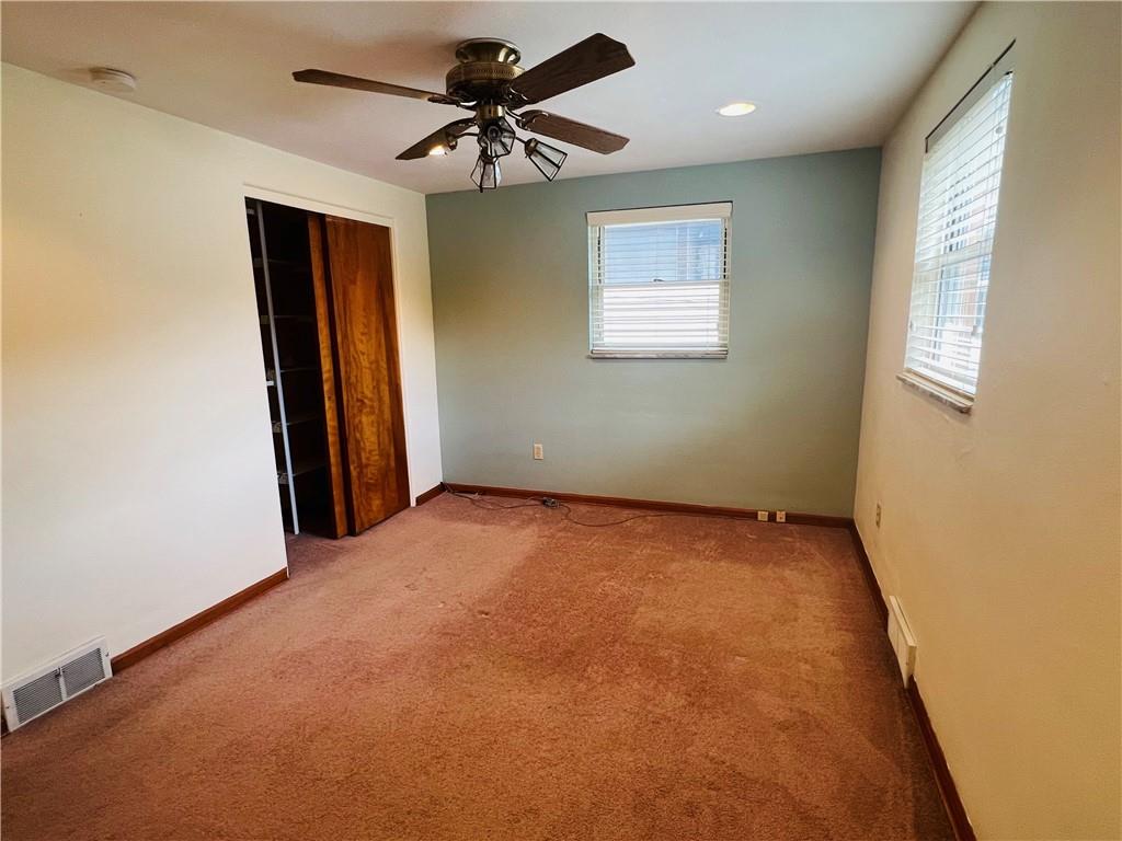 988 Roland Road Pittsburgh, PA 15221 - Photo 11 of 20 Gallery Image 11