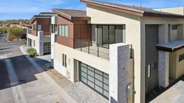 $988,886 | 1 Easy Street, Unit 4, Carefree, AZ 85377