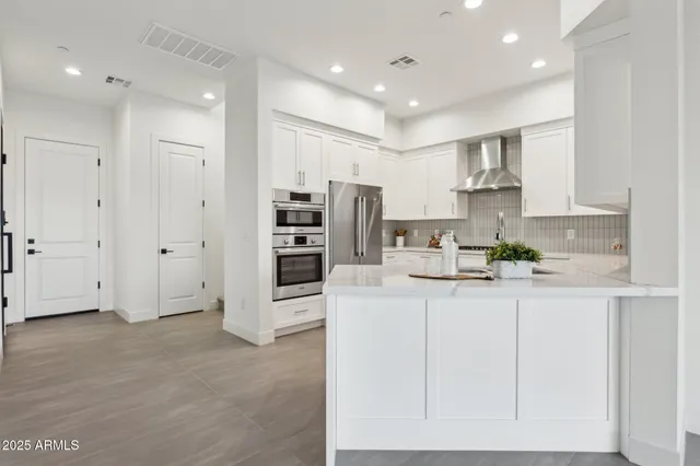 $988,886 | 1 Easy Street, Unit 4, Carefree, AZ 85377