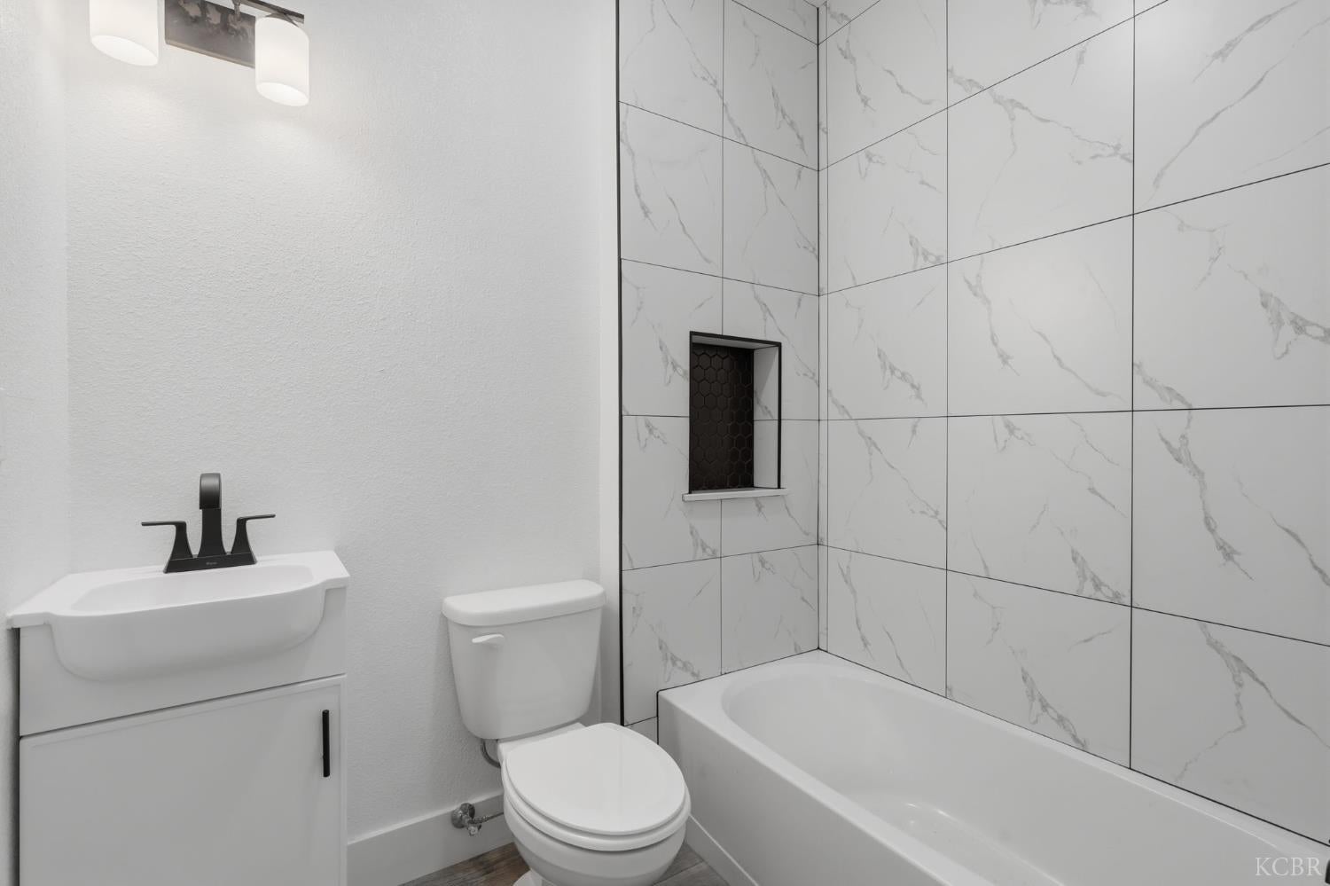 1145 D Street Reedley, CA 93654 - Photo 12 of 40 Gallery Image 12