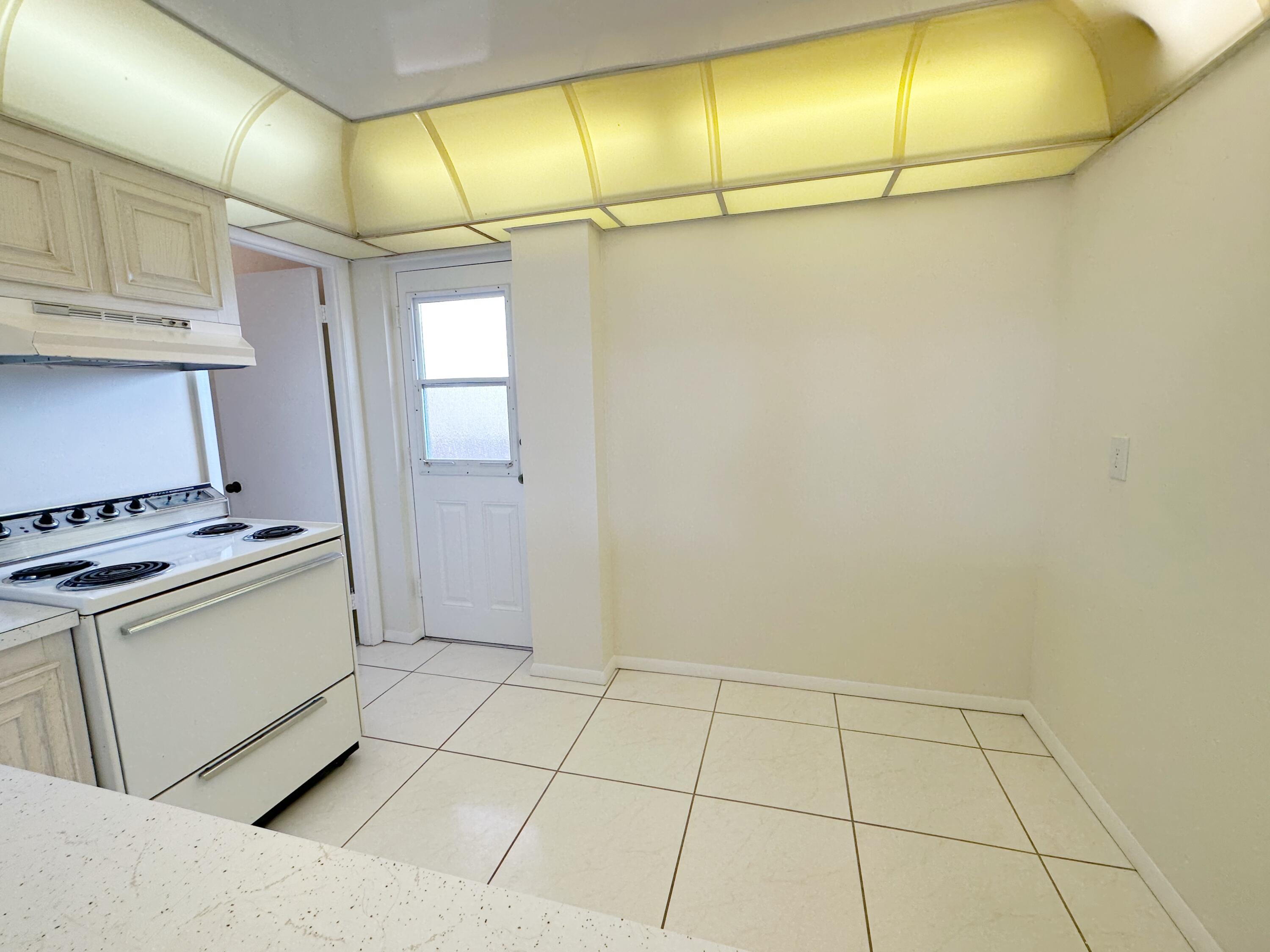 5201 Northwest 2nd Avenue, Unit PHJ Boca Raton, FL 33487 - Photo 11 of 29 A5A5D4CE-BB49-4E7F-BF6A-3BCD8508B414