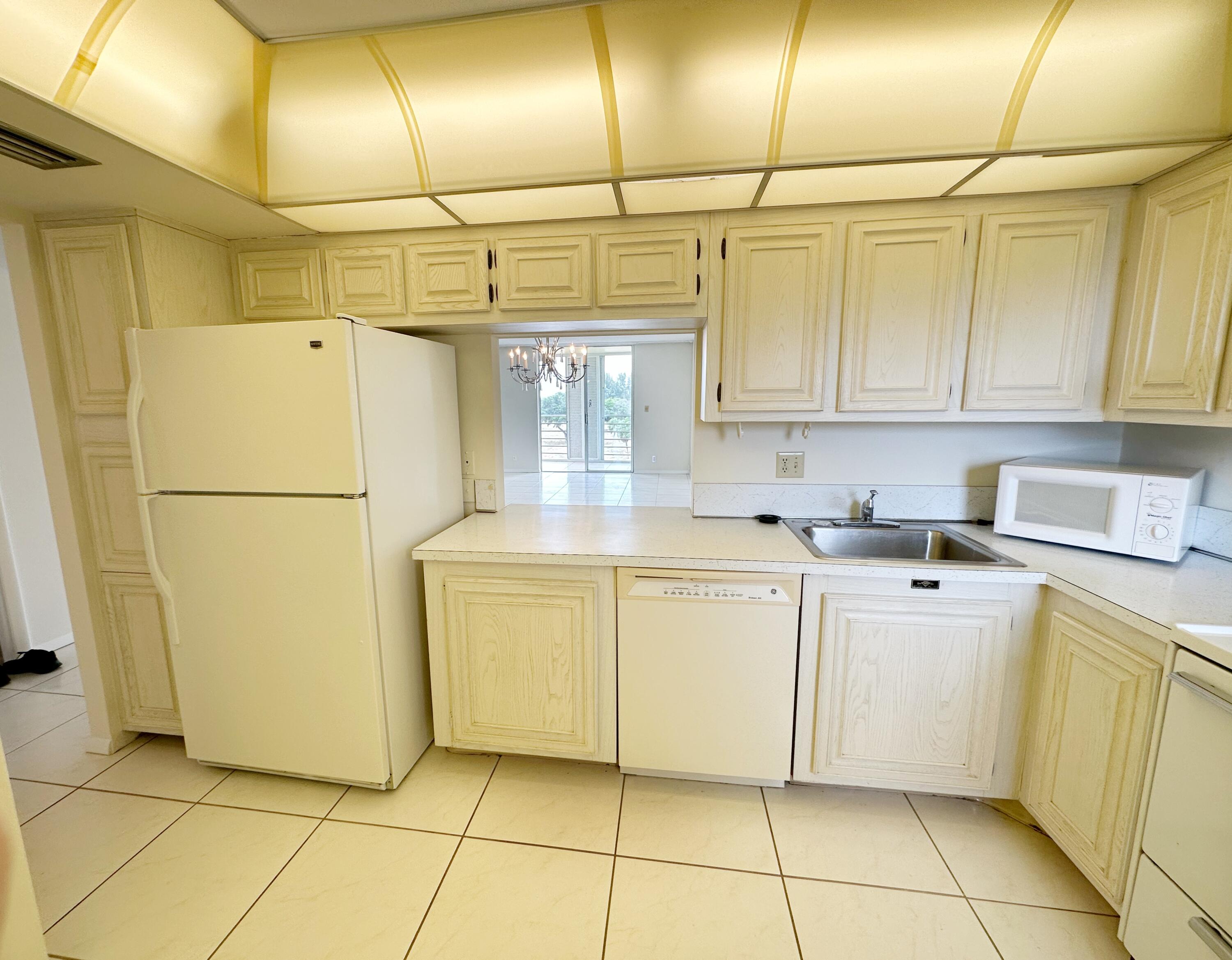5201 Northwest 2nd Avenue, Unit PHJ Boca Raton, FL 33487 - Photo 15 of 29 2580CADE-AC10-412B-B208-50558167114E