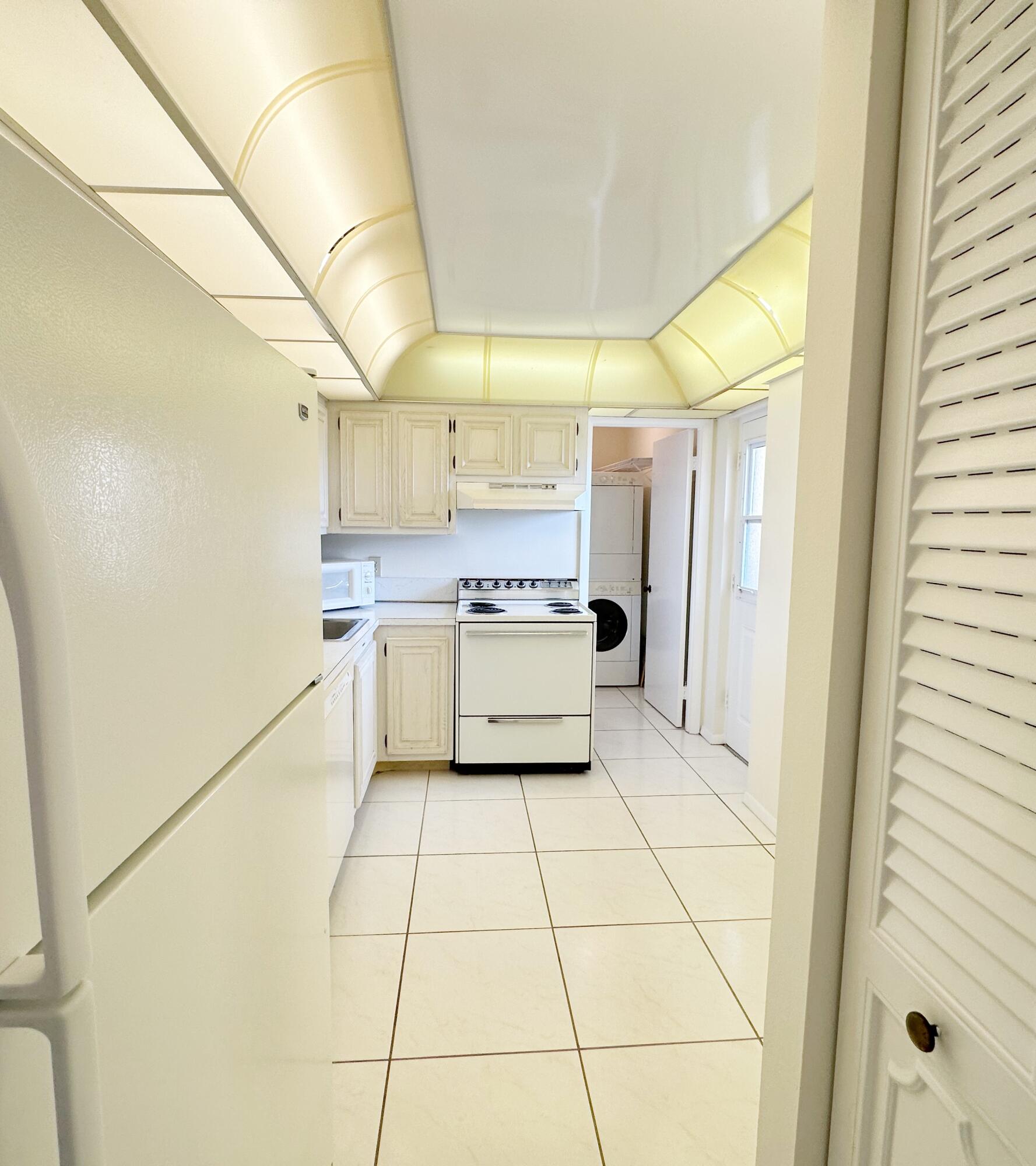 5201 Northwest 2nd Avenue, Unit PHJ Boca Raton, FL 33487 - Photo 16 of 29 D87BA4AF-930E-4AFF-82D3-9A868BBB098F