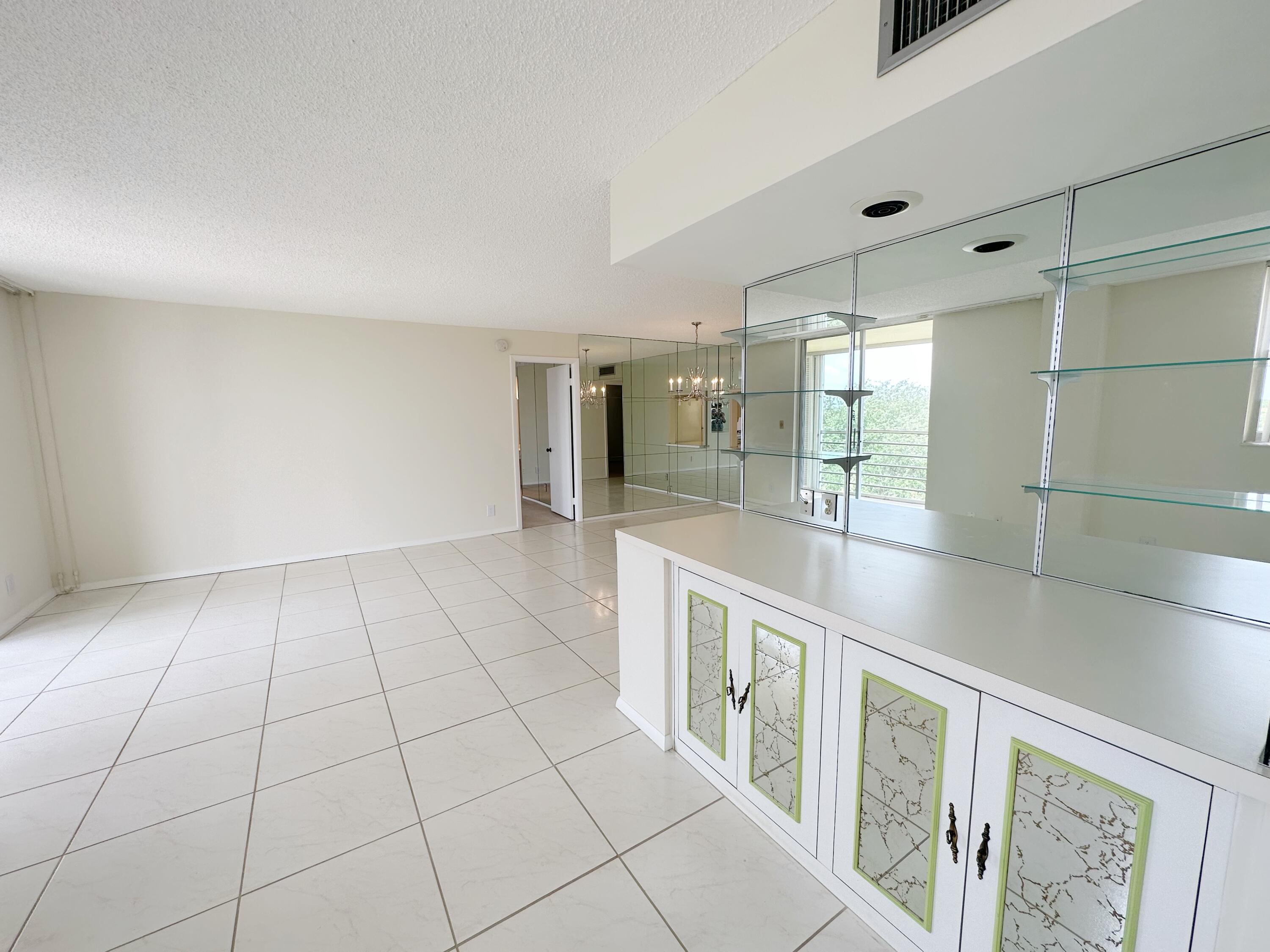 5201 Northwest 2nd Avenue, Unit PHJ Boca Raton, FL 33487 - Photo 6 of 29 65EE32E1-7151-4446-8C0E-7EBBB66D750E