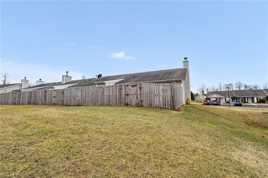 2786 WaterStone Loop High Point, NC 27265 - Photo 27 of 30 Lots of common area!