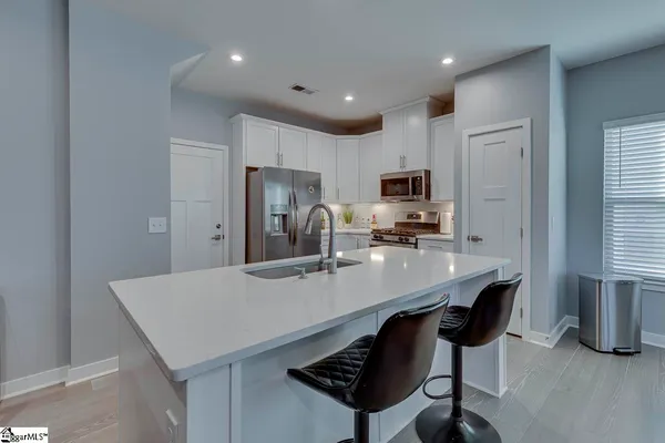 $330,000 | 514 Martin Crk Drive, Simpsonville, SC 29680