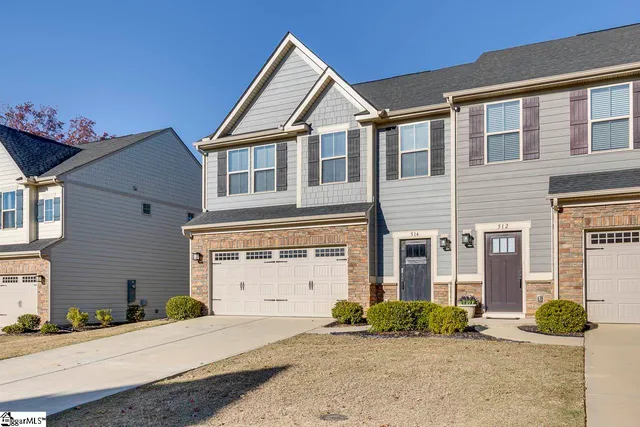 $338,000 | 514 Martin Crk Drive, Simpsonville, SC 29680