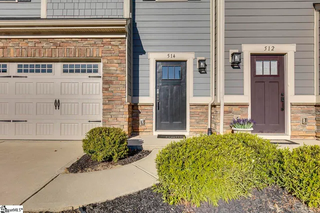 $338,000 | 514 Martin Crk Drive, Simpsonville, SC 29680