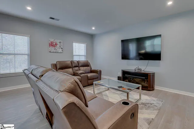 $338,000 | 514 Martin Crk Drive, Simpsonville, SC 29680