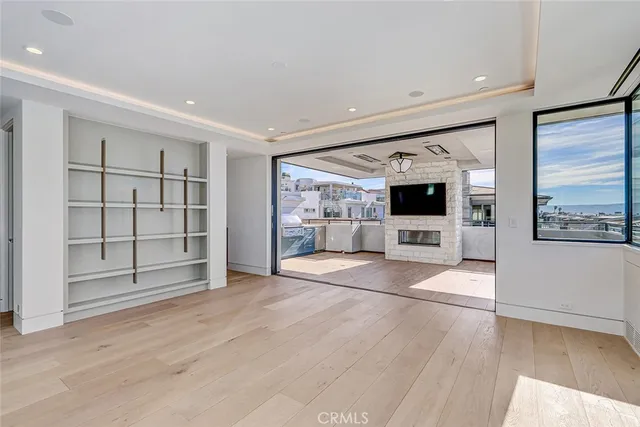 $35,000 | 2016 Ocean Drive, Manhattan Beach, CA 90266