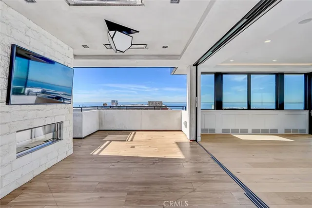 $35,000 | 2016 Ocean Drive, Manhattan Beach, CA 90266