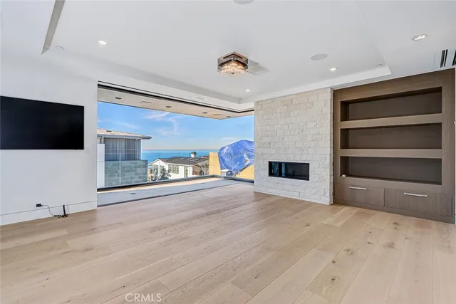 $35,000 | 2016 Ocean Drive, Manhattan Beach, CA 90266