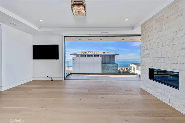 $35,000 | 2016 Ocean Drive, Manhattan Beach, CA 90266