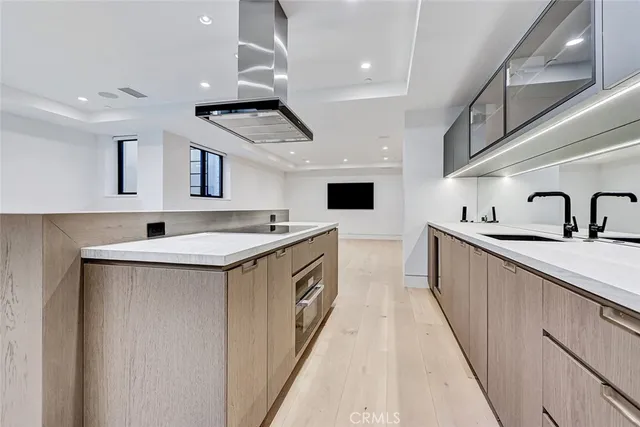 $35,000 | 2016 Ocean Drive, Manhattan Beach, CA 90266