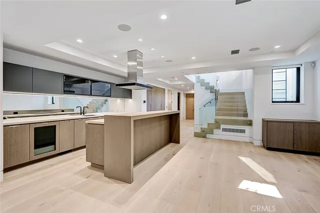 $35,000 | 2016 Ocean Drive, Manhattan Beach, CA 90266