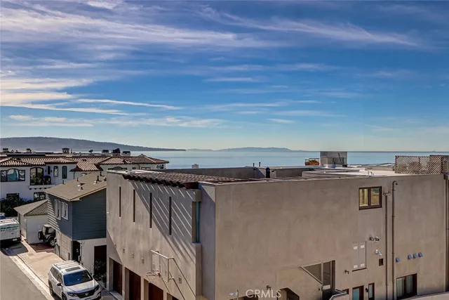 $35,000 | 2016 Ocean Drive, Manhattan Beach, CA 90266