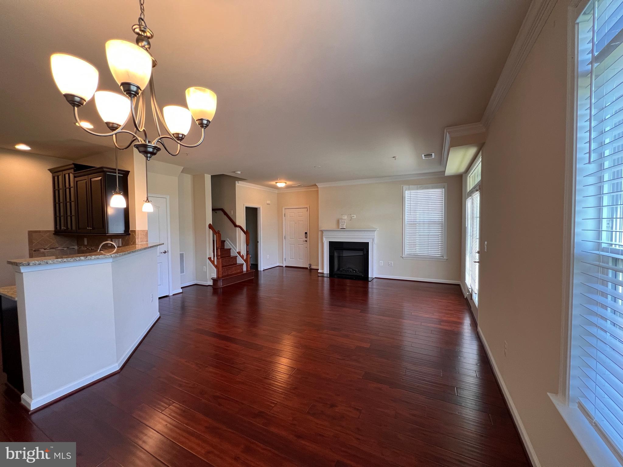 42592 Sunset Ridge Square Ashburn, VA 20148 - Photo 3 of 28