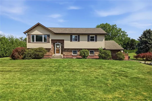 $480,000 | 6232 Dove Drive, Bethlehem, PA 18017