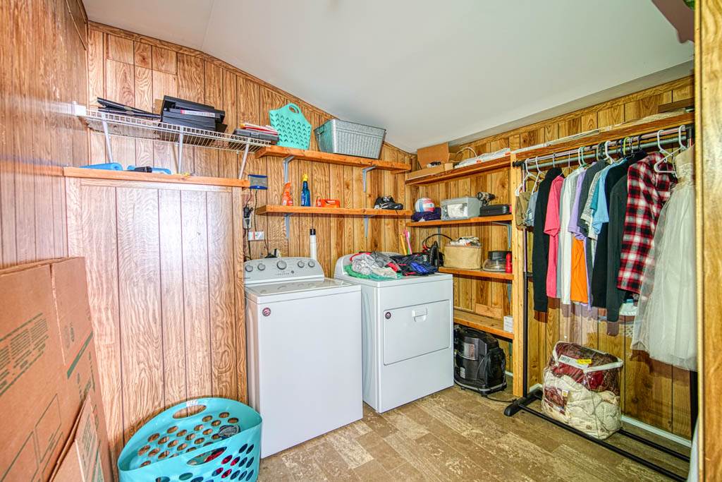 1239 Ezell Road Chesnee, SC 29323 - Photo 13 of 27