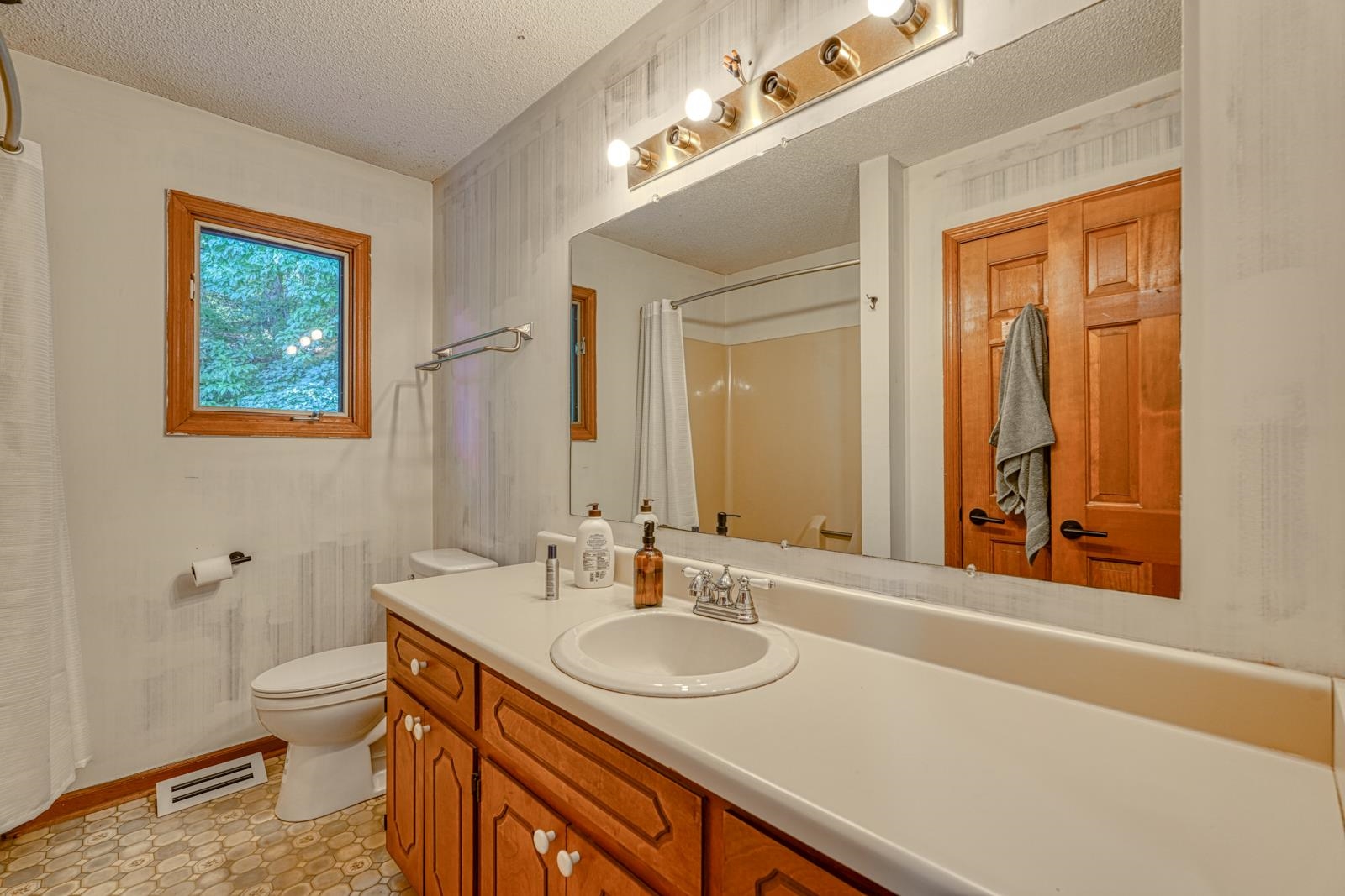 202 Little Mountain Drive Inman, SC 29349 - Photo 23 of 36 Gallery Image 23